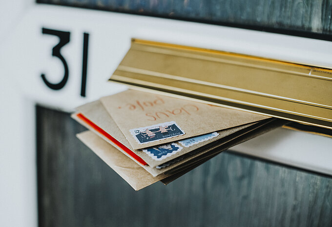 post-in-den-tuerbriefkasten.jpg post-in-den-tuerbriefkasten.jpg